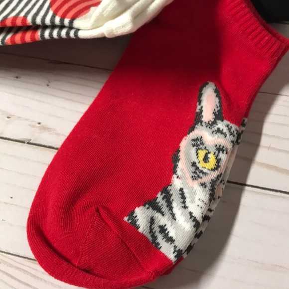 Heart Socks 3-pack ankle socks red, white & black - Picture 4 of 5